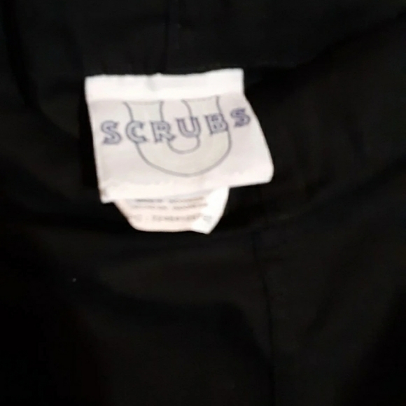 Scrub set - Picture 9 of 12